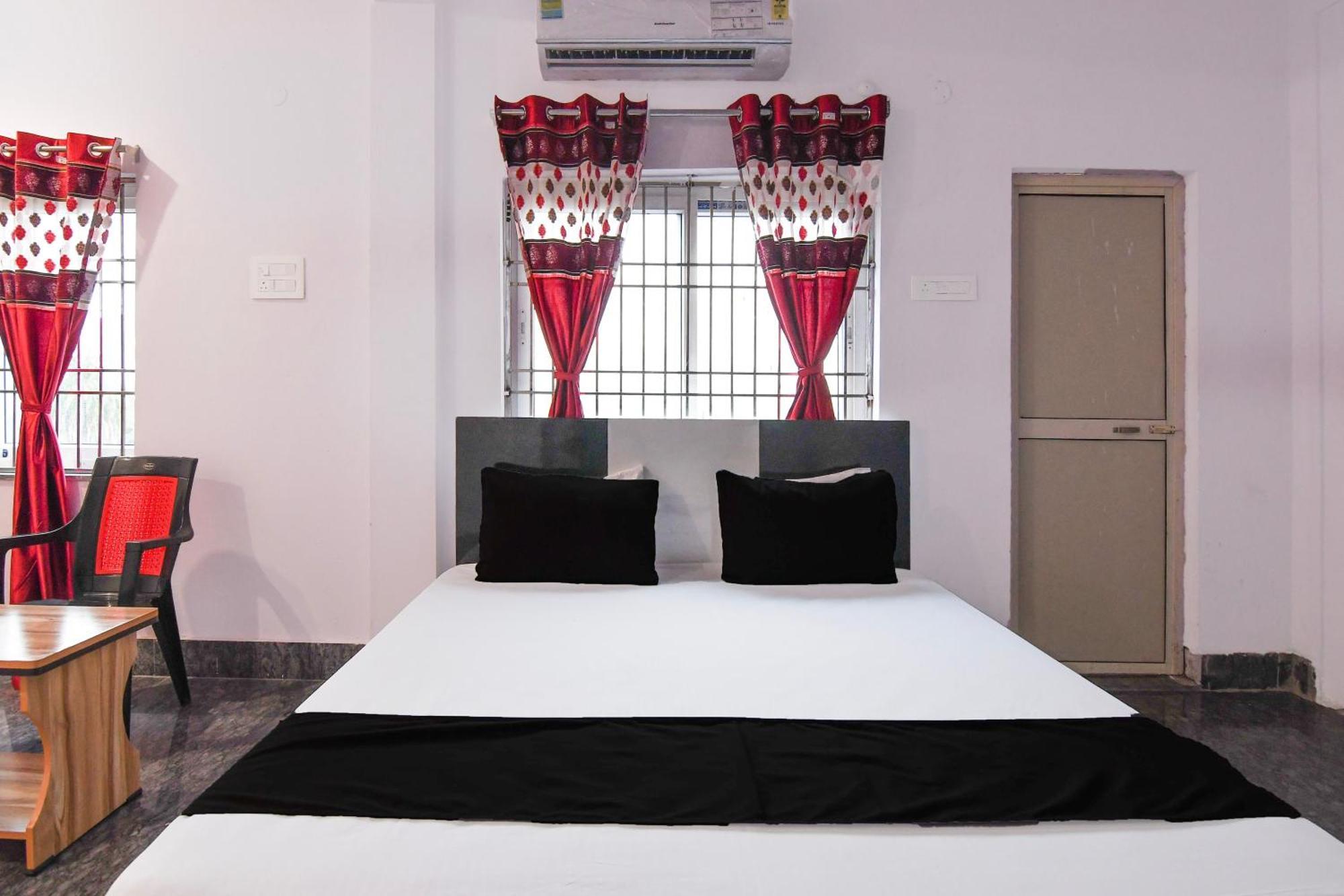 Hotel O Silk City Palace Brahmapur Exterior photo